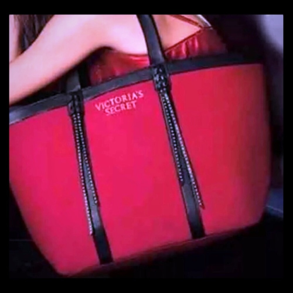 Cute Victoria’s Secret Tote